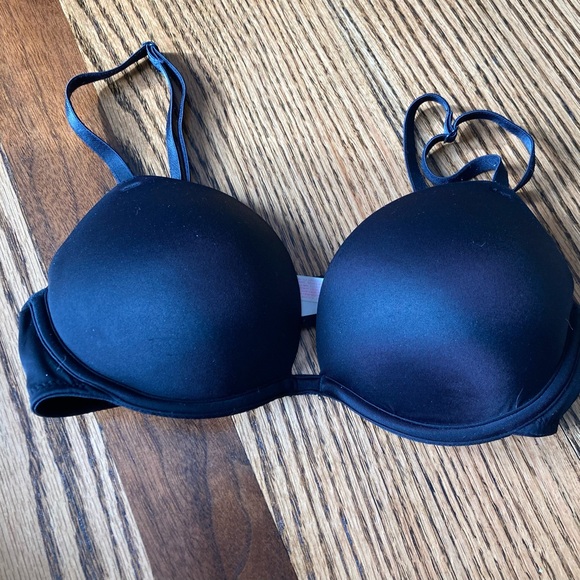 PINK Victoria's Secret Other - PINK Victoria's Secret Black Smooth Padded Underwire Bra